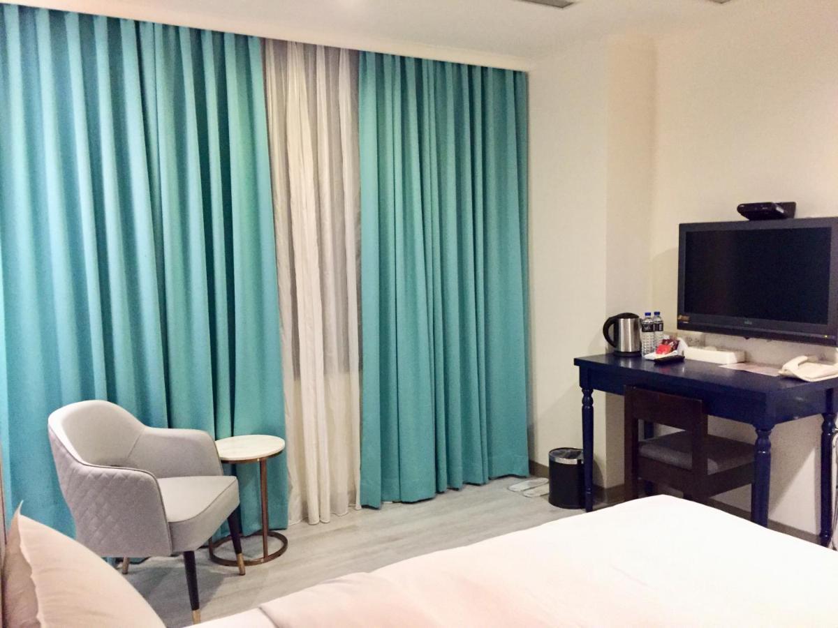 Garden Hotel Taichung Esterno foto
