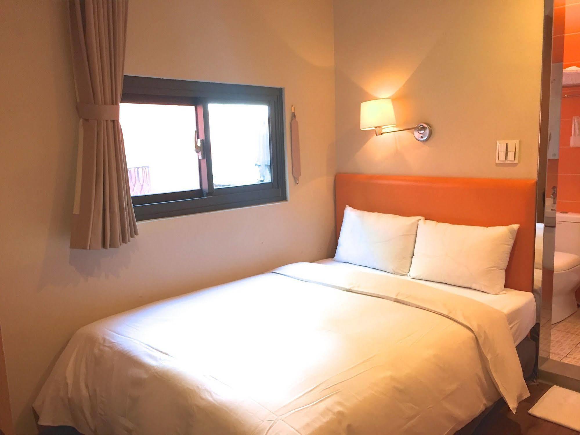 Garden Hotel Taichung Esterno foto