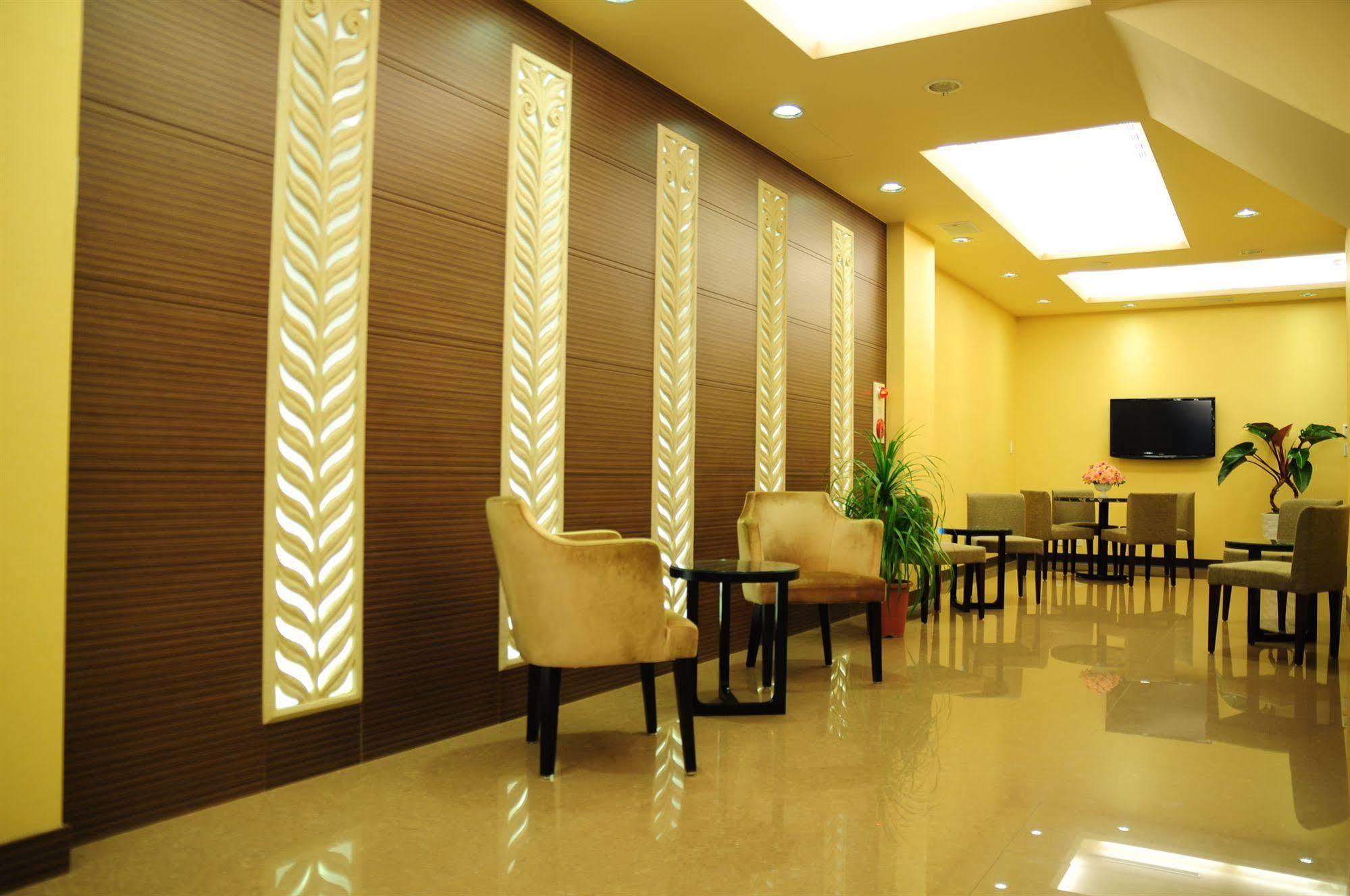 Garden Hotel Taichung Esterno foto